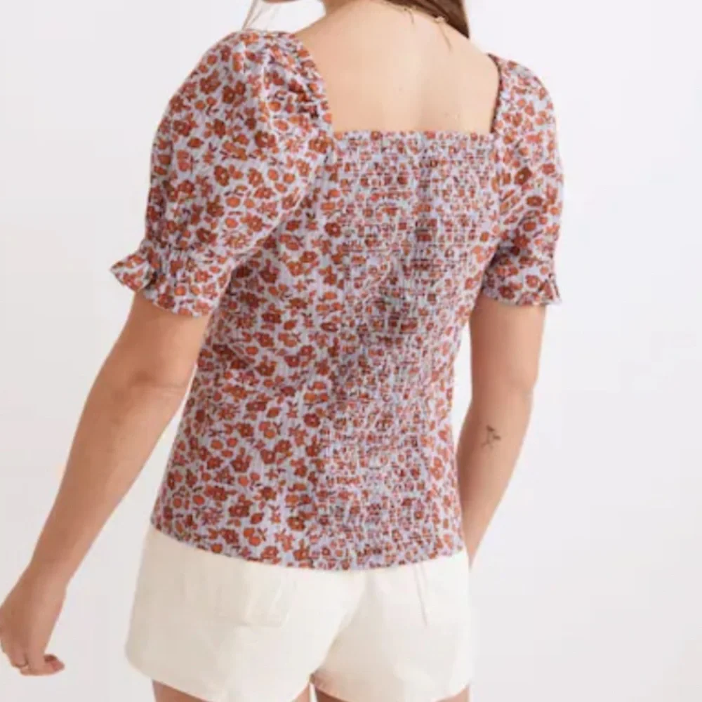 Madewell Button-Front Smocked-Back Top in Piccola Floral
